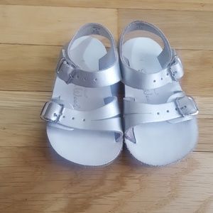 Girl's sea wees sandals